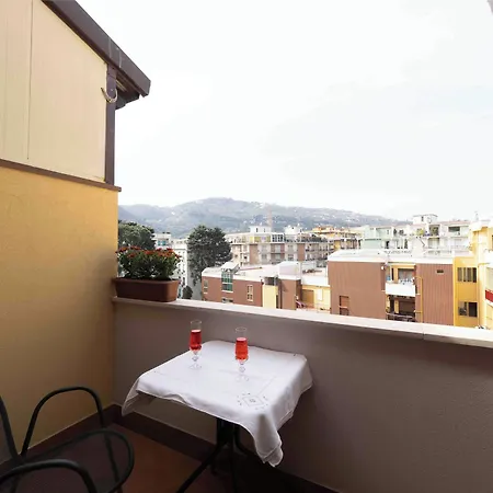 Appartement Mayor House Center *